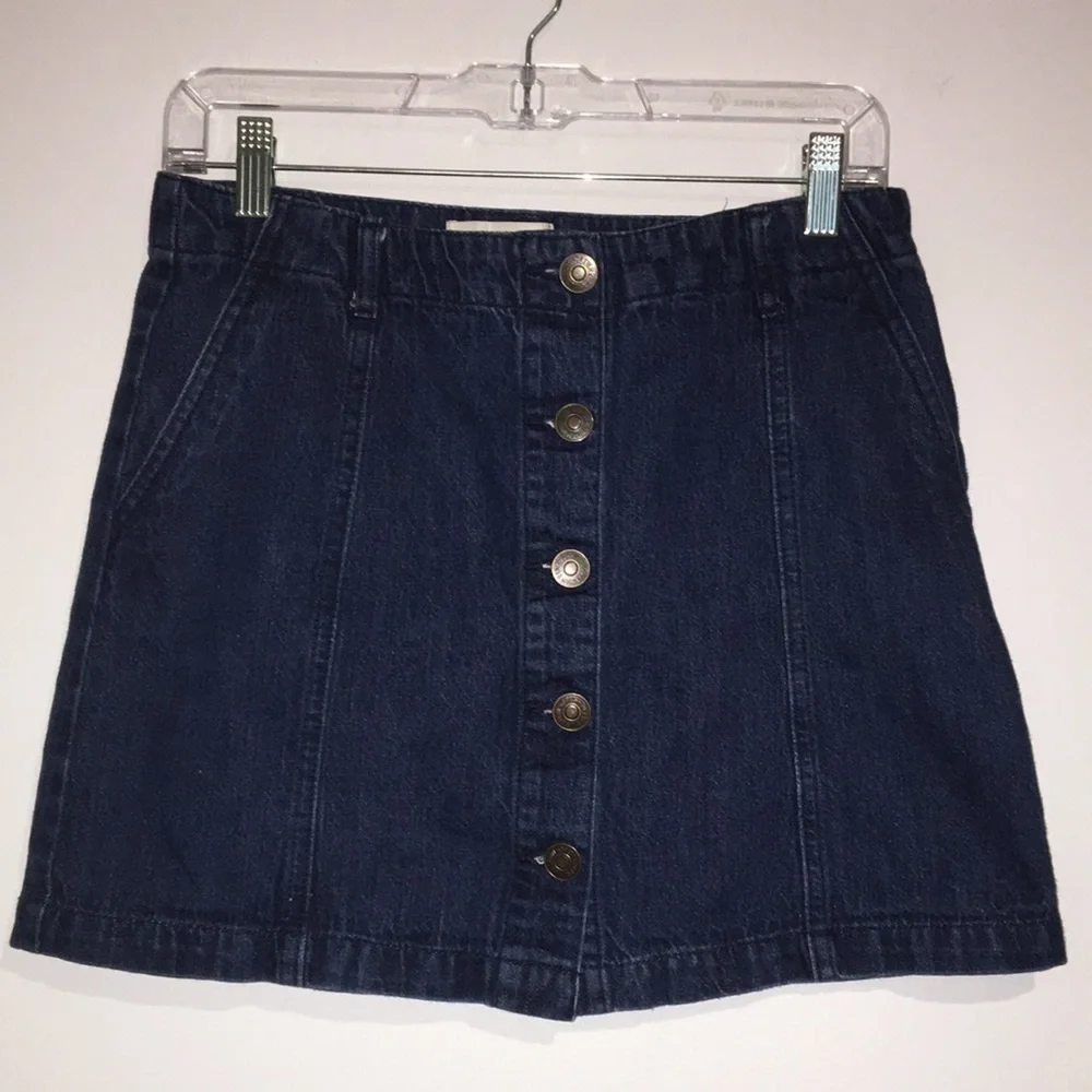 Forever 21 button down denim jean mini skirt